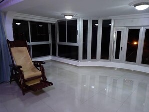 Executive Suite, 1 Bedroom, Refrigerator | Executive lounge - Soleil Levant Residence 2 (Abidjan)