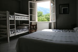 Fer et planche à repasser, Wi-Fi gratuit