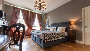 2 bedrooms, premium bedding, minibar, individually decorated