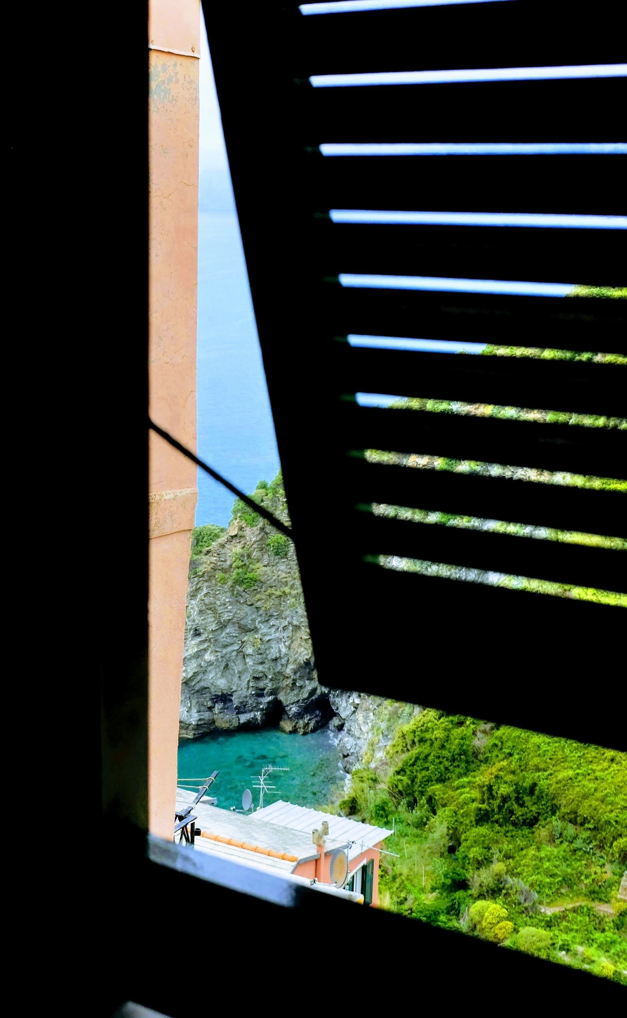 إطلالة على المياه