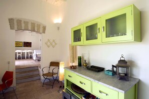 Villa, 6 chambres | Cuisine privée | Grand réfrigérateur, four, plaque de cuisson, lave-vaisselle