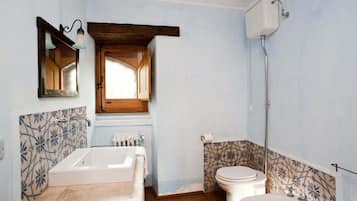 Villa, 3 chambres | Salle de bain