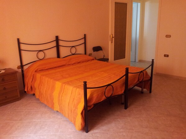 Iron/ironing board, free cots/infant beds, rollaway beds, free WiFi