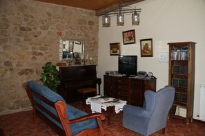 Family Apartment, 2 Bedrooms (A Palleira) | Garden view