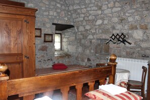 基本雙人房, 私人浴室, 地面層 | 獨特裝潢、布置獨特、書桌、筆電工作空間