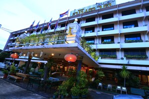 Front of property - Anodard Hotel Chiang Mai (Chiang Mai)