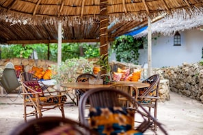 Spécialités Cuisine locale et internationale