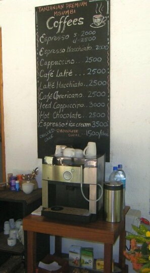 Free daily continental breakfast  - Capricorn Beach Cottages (Pangani)