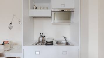 Huoneisto (Attic) | Yksityinen keittonurkkaus | Uuni