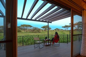 Balcony - Serengeti Sametu Camp (Serengeti)