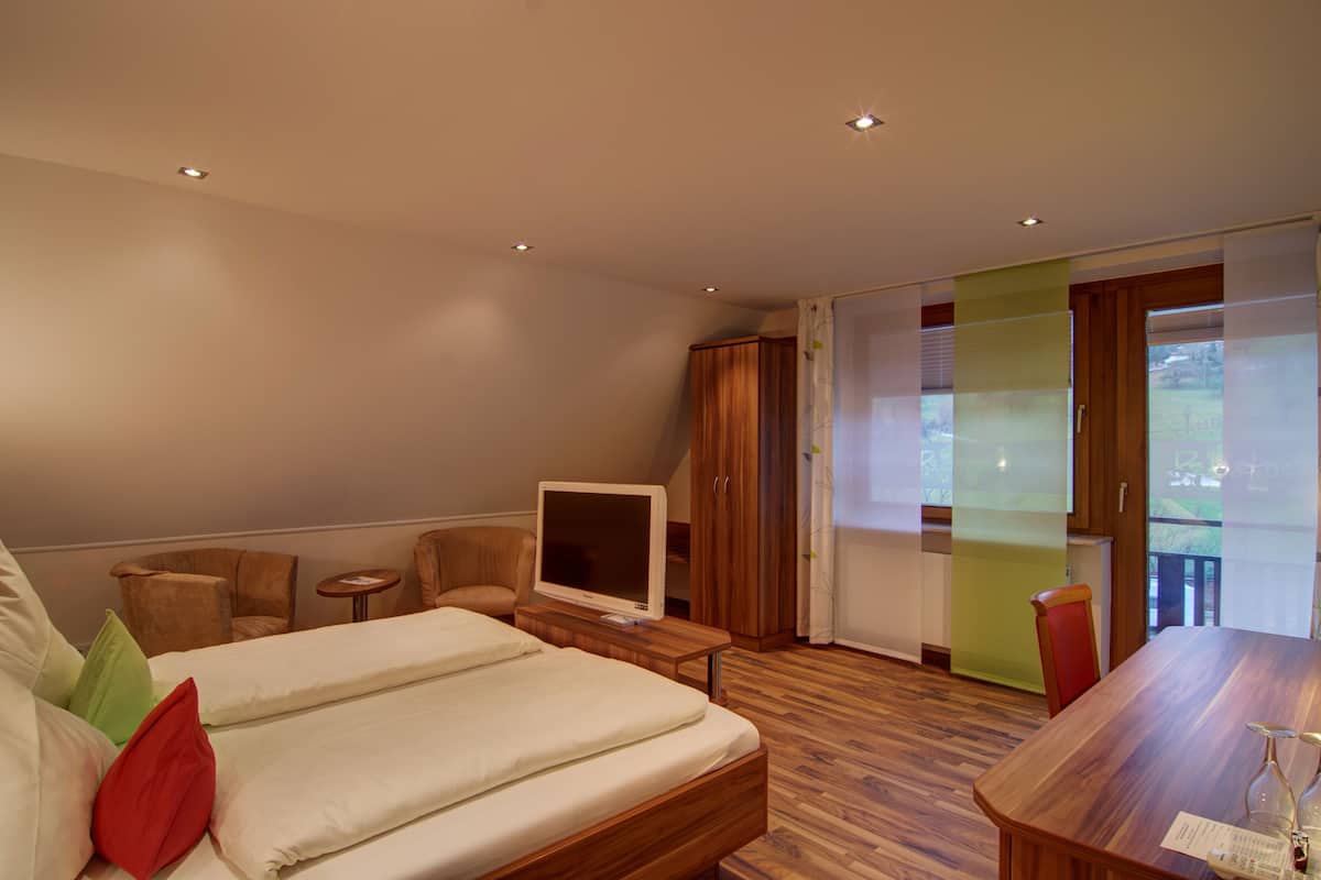 superior double room, 1 king bed | soundproofing, free wifi, bed sheets