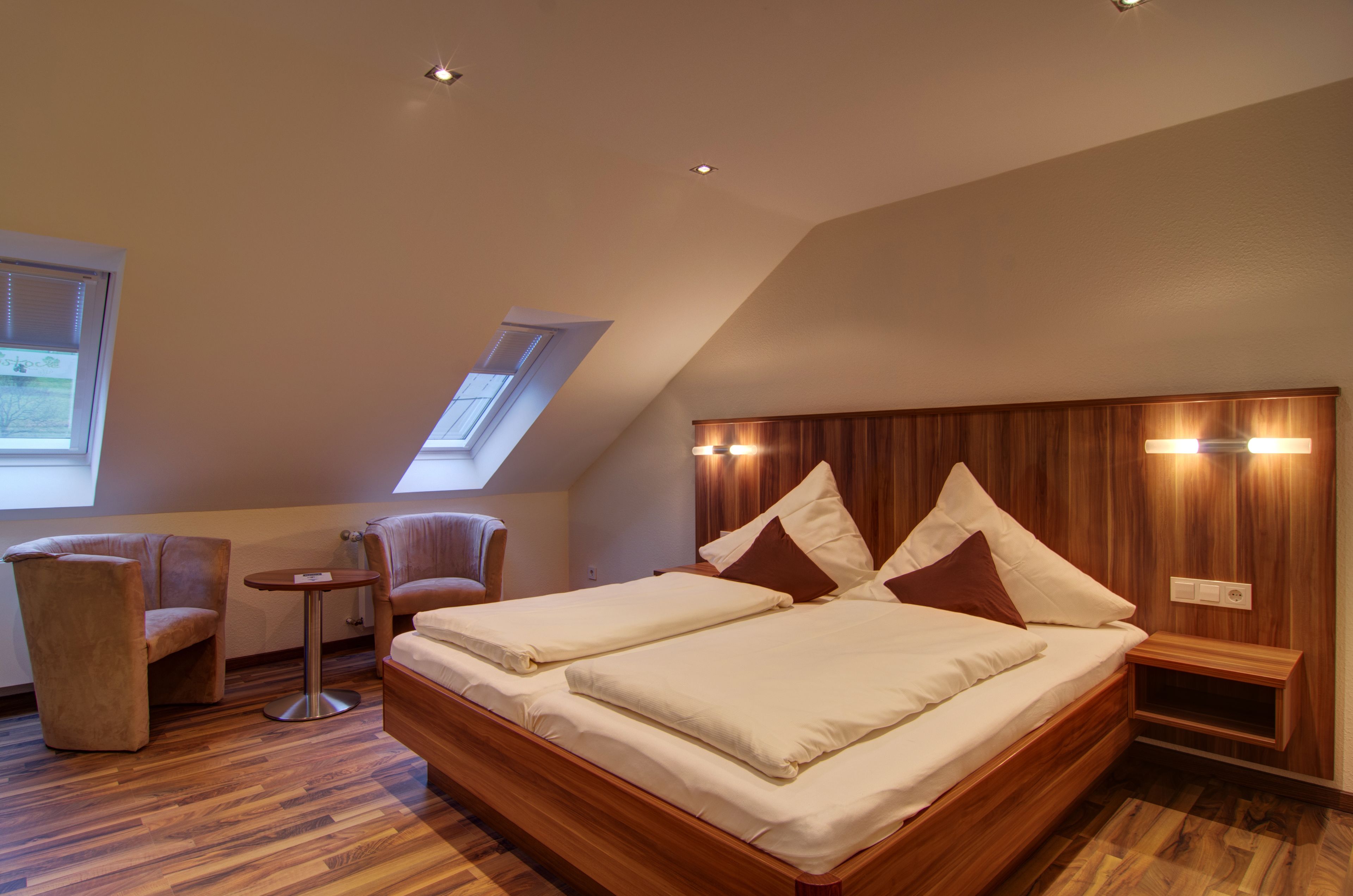 superior double room, 1 king bed | soundproofing, free wifi, bed sheets