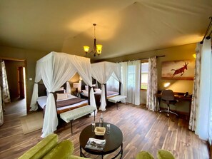 Desk, laptop workspace, free WiFi, bed sheets - Ngorongoro Lions Paw (Ngorongoro)