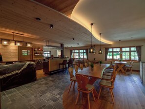 Interior - Hotel Alpenland (Lauenen)