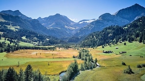 Hiking - Hotel Alpenland (Lauenen)