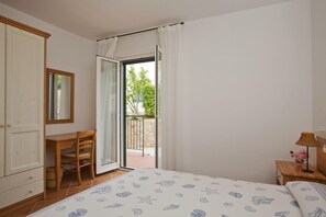 Premium bedding, in-room safe, blackout drapes, soundproofing - Le Poste del Pianone (Monte Argentario)