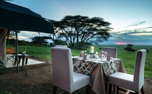 Breakfast, lunch and dinner served - Serengeti Woodlands Camp (Serengeti)