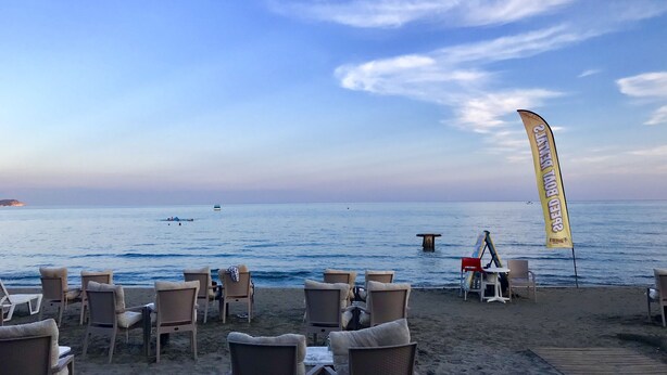 海滩酒吧