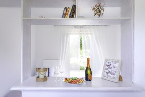 Familierom, terrasse, 1. etasje | Spiseområde på rommet