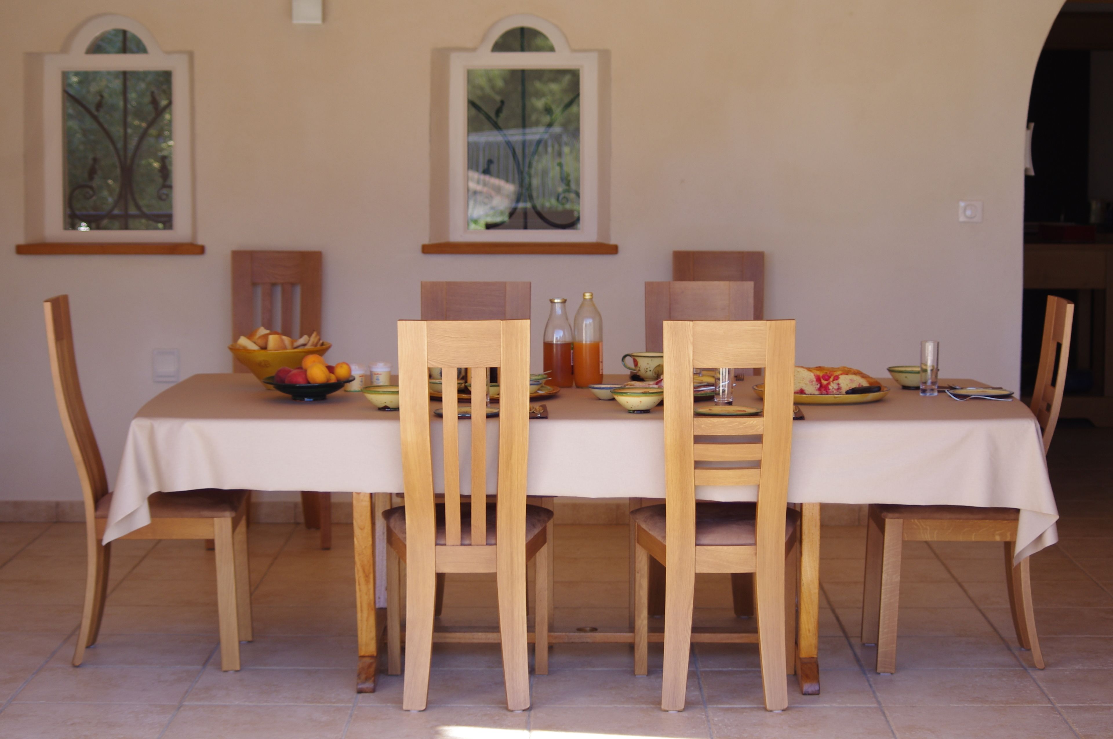 Free daily continental breakfast