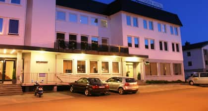 Nordfjord Hotell - Bryggen