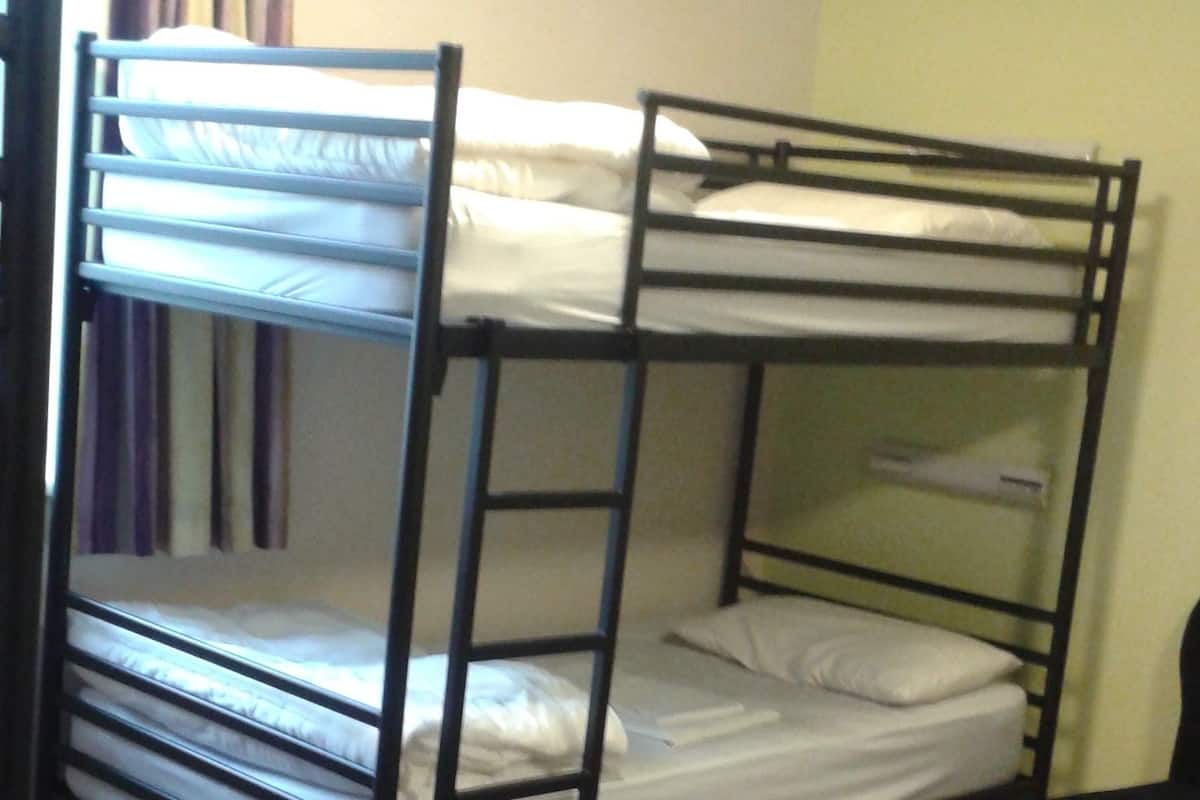 Room 3 - male dorm | Iron/ironing board, free WiFi, bed sheets