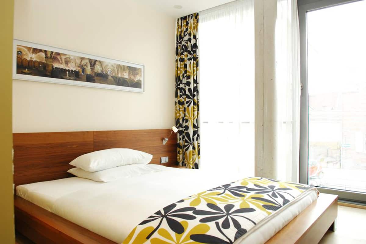 1 chambre, literie hypoallergénique, coffres-forts dans les chambres