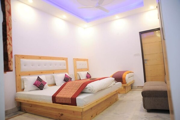 Aerial view - Hotel Hindustan Internatonal Dx (New Delhi)