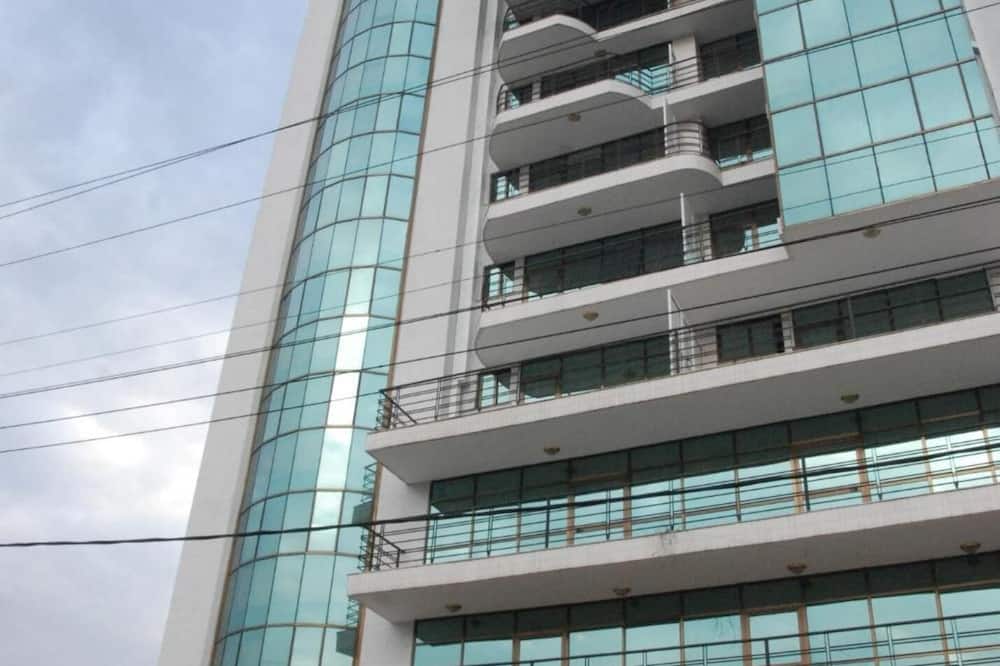 Churchill Hotel