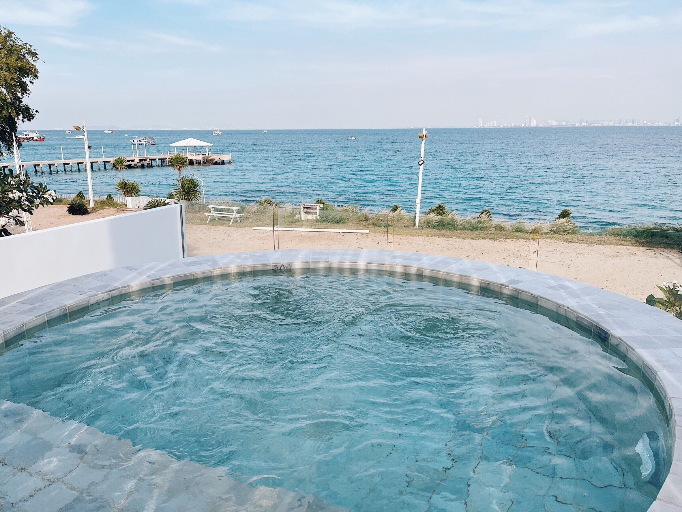 Pacific Green Ocean Villa | Minibar (free items), WiFi (free), bed sheets