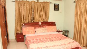 Executive Room, 1 Queen Bed, Non Smoking