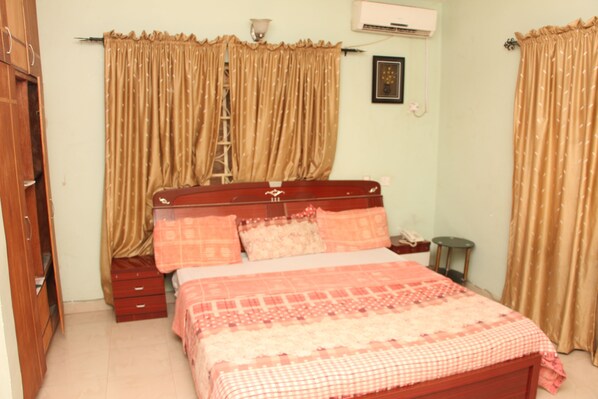 Chambre Exécutive, 1 grand lit, non-fumeurs