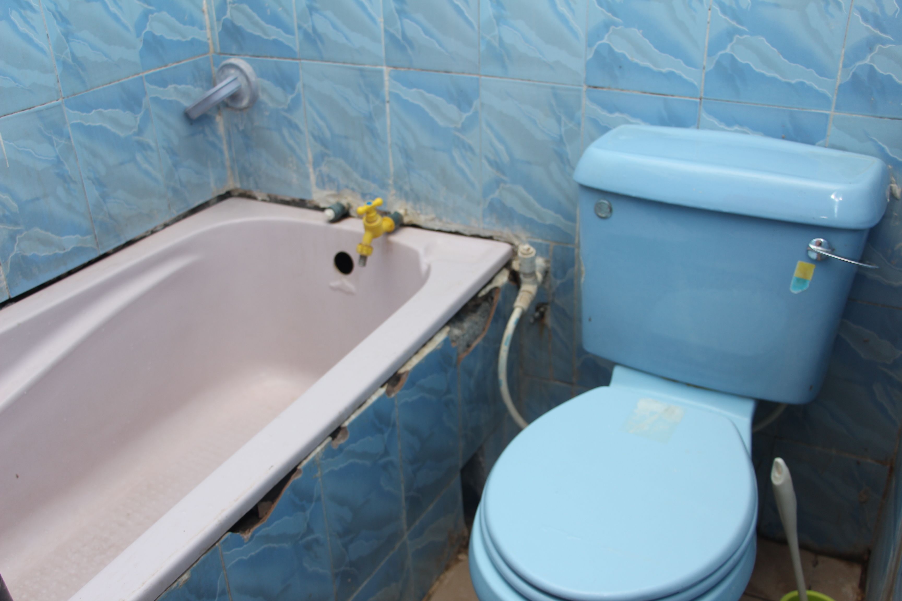 Executive Room, 1 Queen Bed, Non Smoking | Bathroom