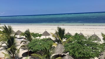 In Strandnähe, weißer Sandstrand