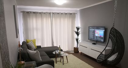 @Menlyn Place, Menlyn Maine