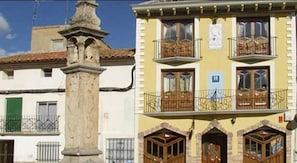 Exterior - Hostal Las Grullas (Tornos)