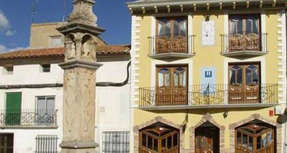 Hostal Las Grullas