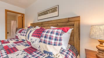 2 bedrooms, desk, iron/ironing board, free WiFi