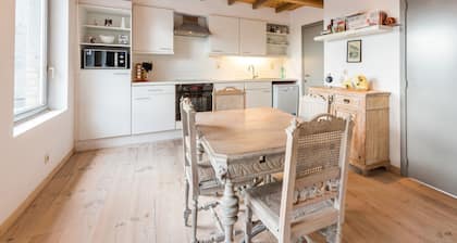 Flanders Fields Cottage Spar