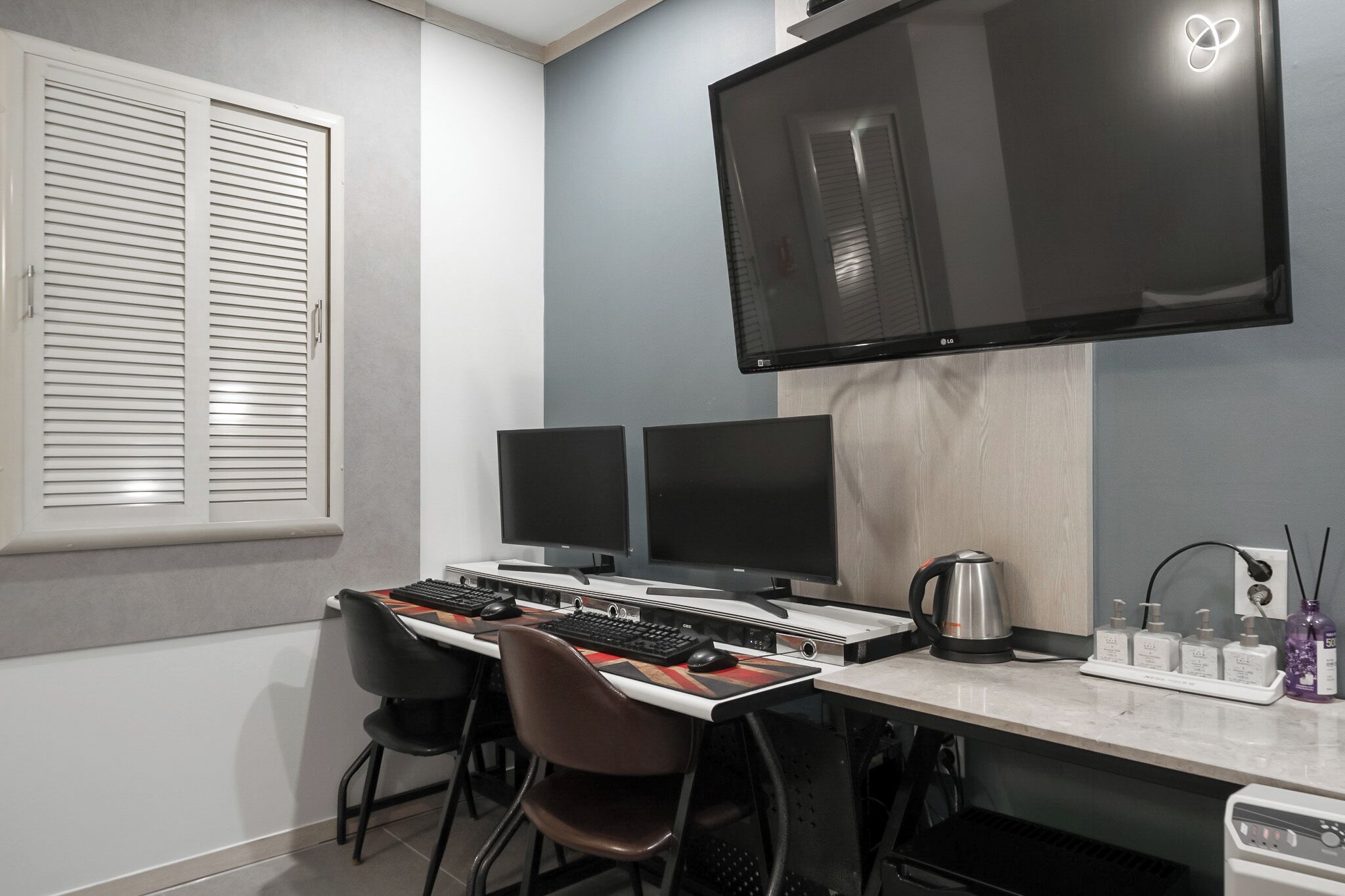 standard room (breakfast for 2) | desk, soundproofing, free wifi, bed sheets