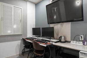 Habitación estándar (Breakfast for 2) | Escritorio, sistema de insonorización, wifi gratis y ropa de cama