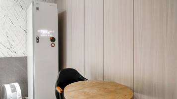 Deluxe Room (Breakfast for 2) | Desk, soundproofing, free WiFi, bed sheets