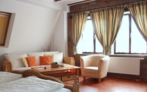 Individually decorated, desk, free WiFi, bed sheets