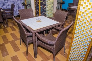 Restaurant - Kesh Motel (Kampala)