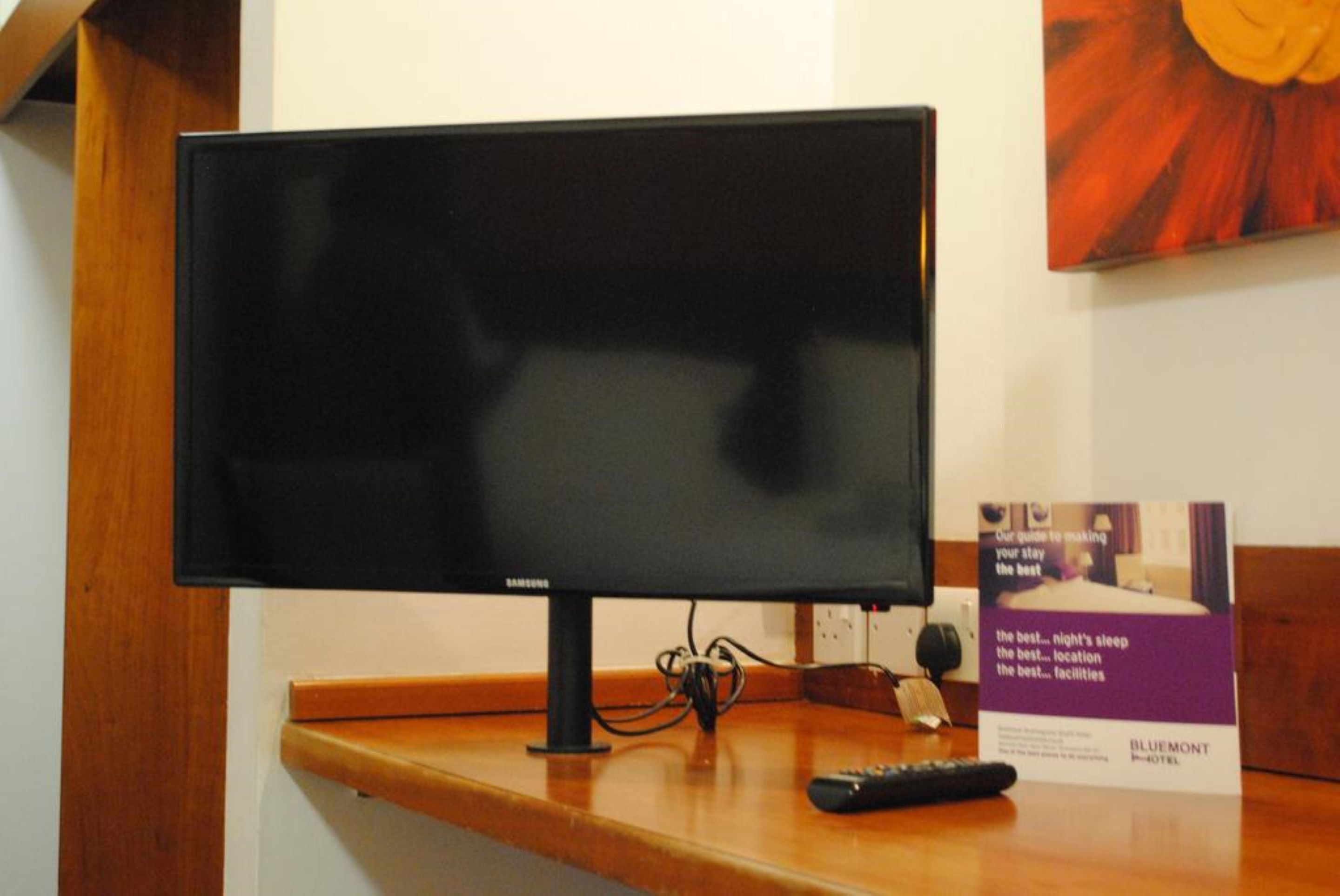 standard twin room, 2 single beds | desk, soundproofing, iron/ironing board, bed sheets