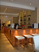 Bar (en el alojamiento)