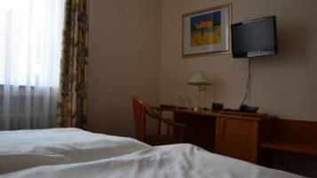 Dubbelrum | Minibar, skrivbord, gratis wi-fi och sängkläder