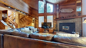 Townhome, 3 Bedrooms | Living area | Smart TV - Tennis Village 14 Pet-Friendly, Spacious, Comfortable, Great Complex Amenities by RedAwning (Mammoth Lakes)