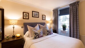 Unclassified image, 5 of 59, button - Warkworth House Hotel (Morpeth)