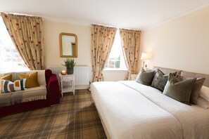 Individually decorated, individually furnished, iron/ironing board - Warkworth House Hotel (Morpeth)